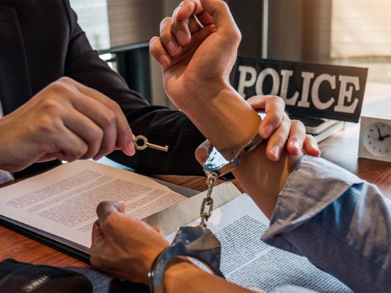 handcuff